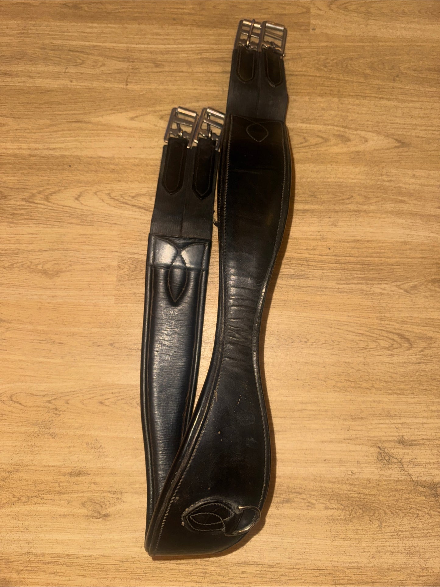 Black Leather Comfort Shaped Horse Girth 48” With Breastplate D Ring