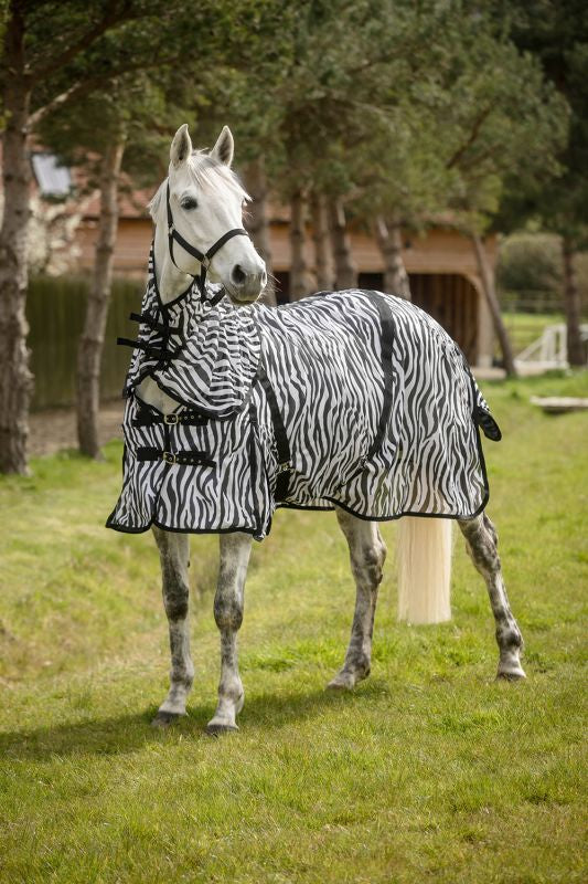 Rhinegold Fly Rug Supplied With Neck Cover .