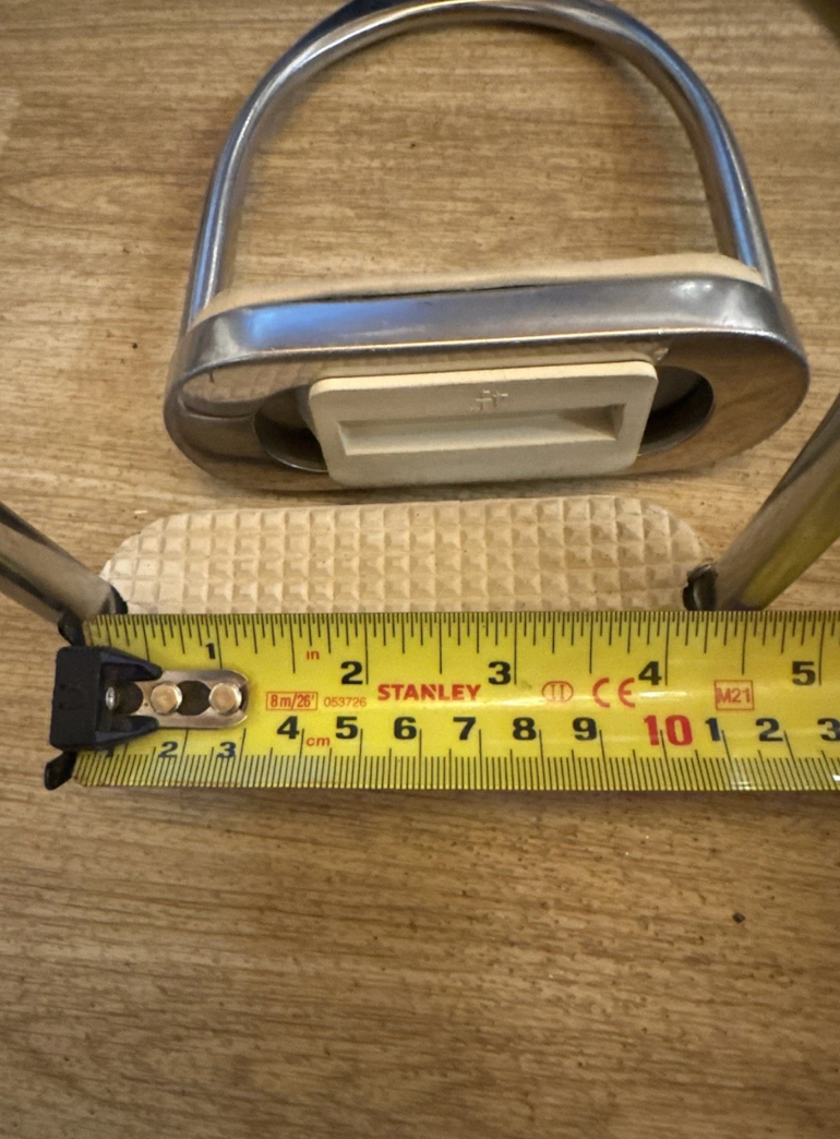 4.25" Stainless Steel Fillis Stirrups #9