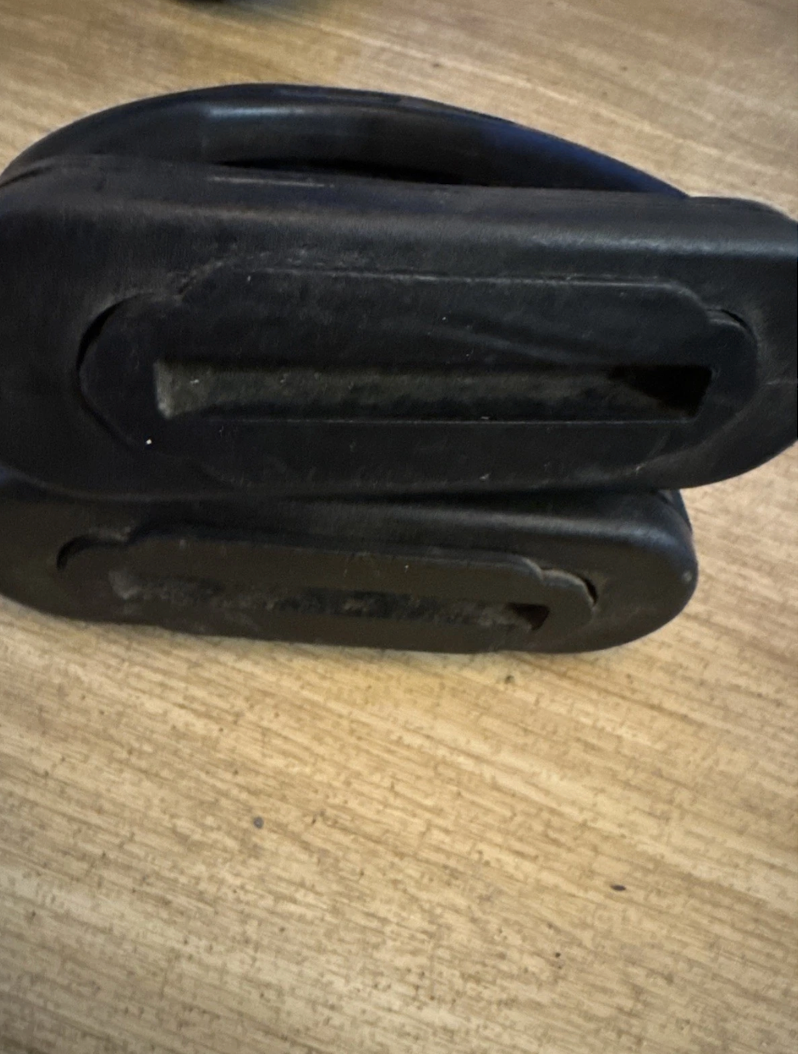 Thorowgood 4.5" Polymer Composite Stirrups #6