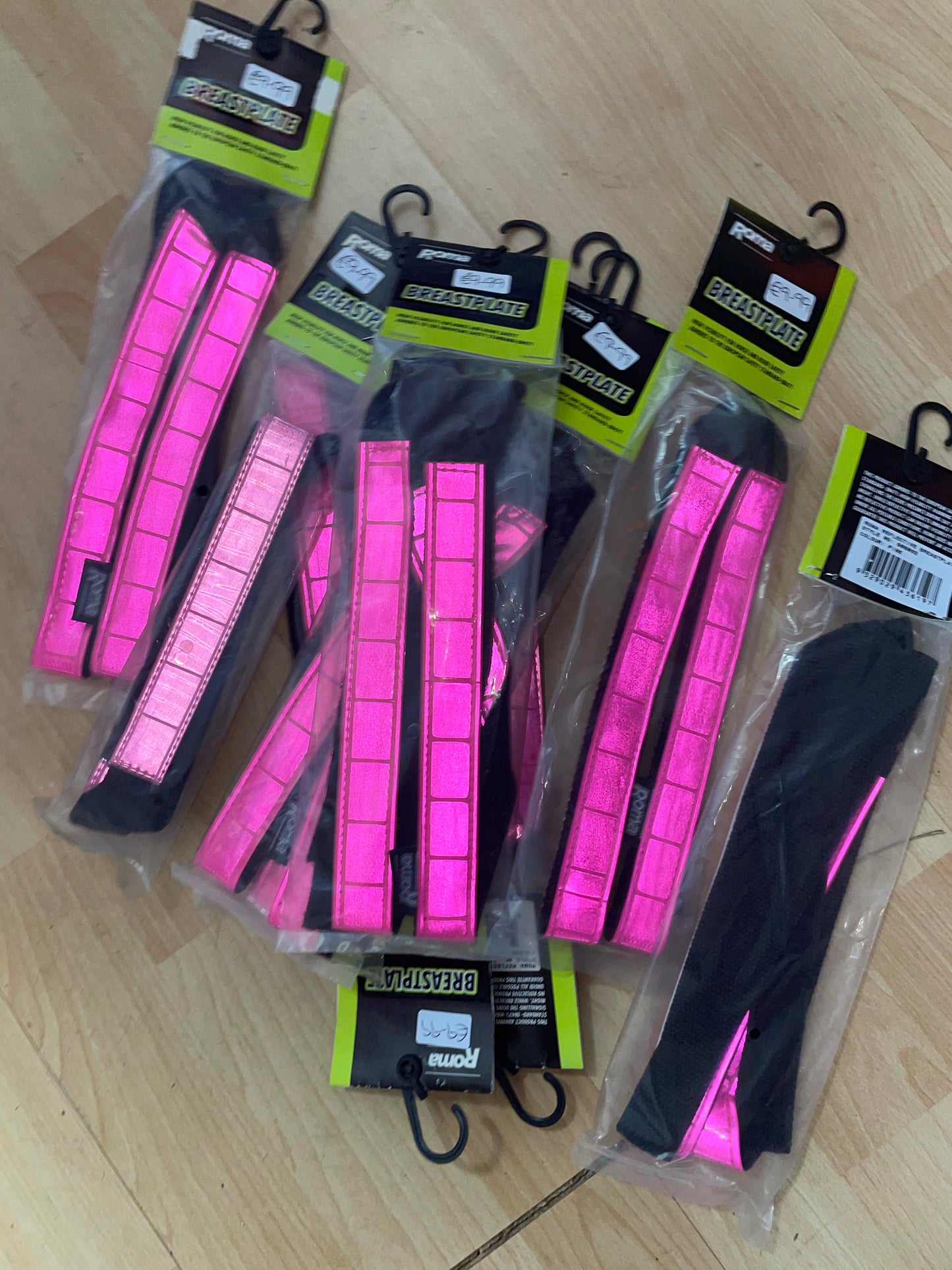 Roma Pink Hi Viz Reflective Neck Band