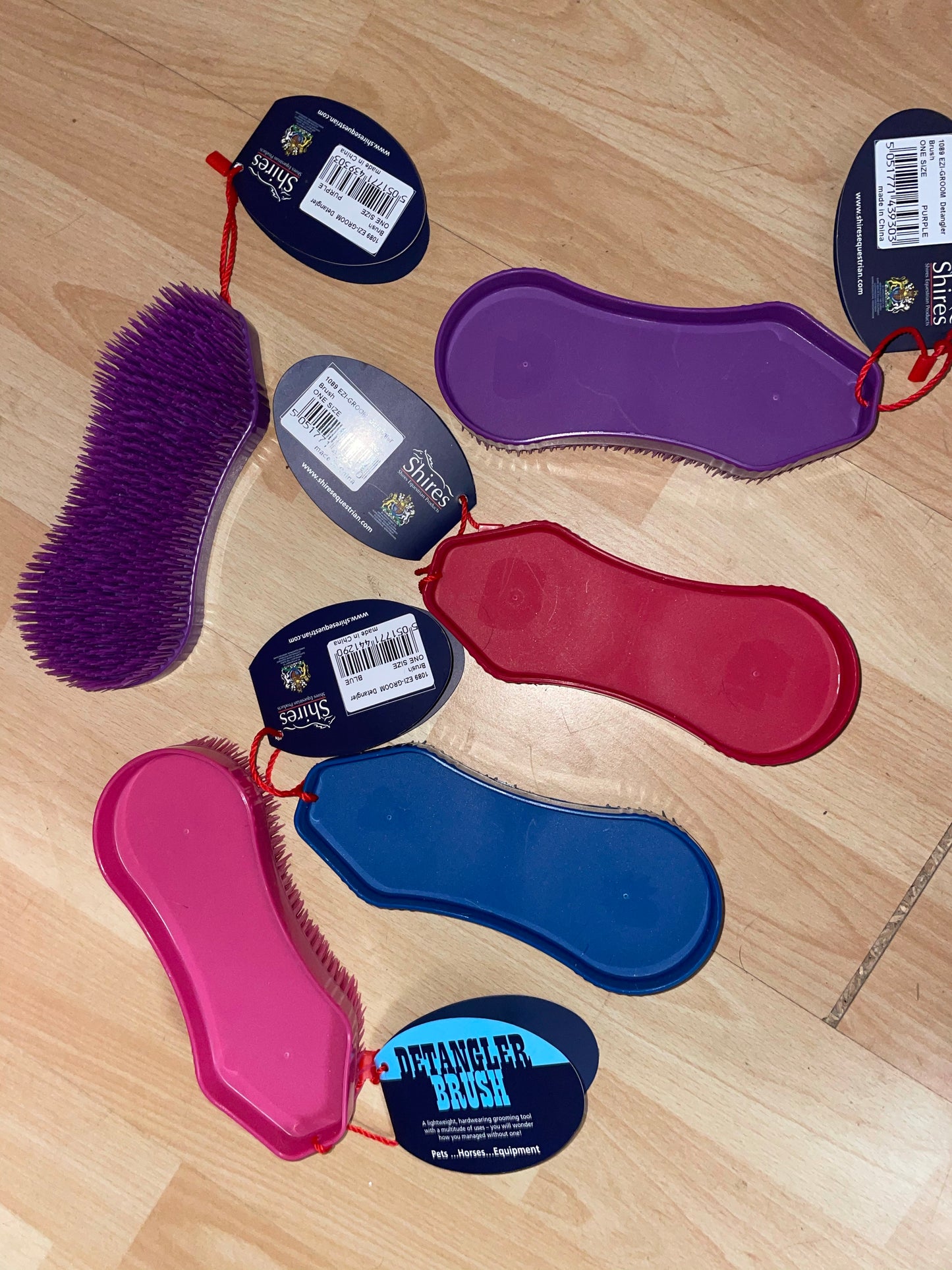 Shires Detangler Brush - Many Colours!