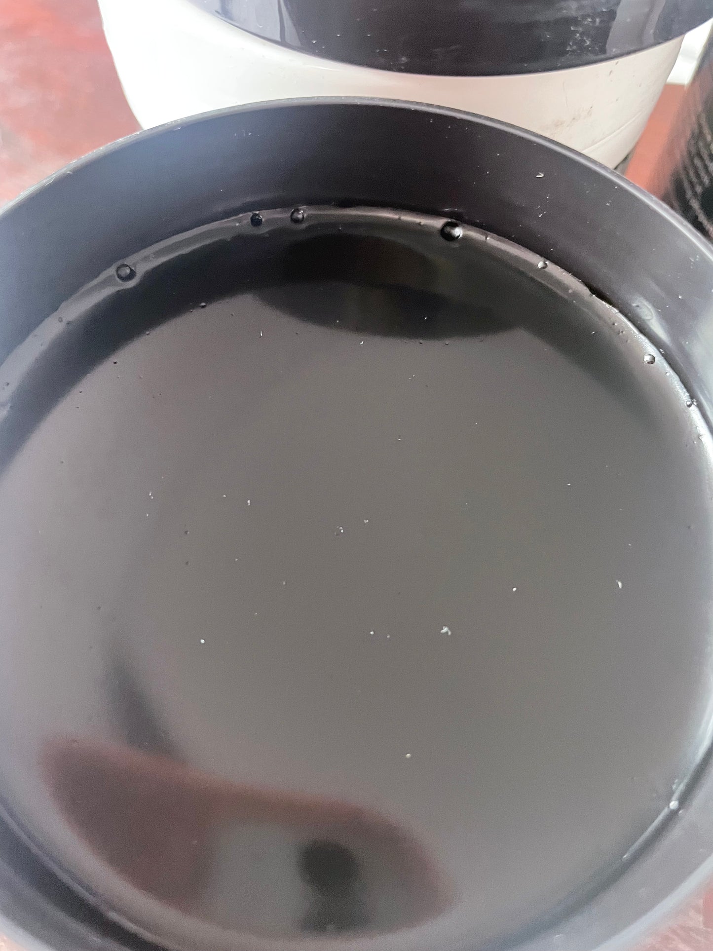 Smart Grooming Hoof Shine - Black or Natural .