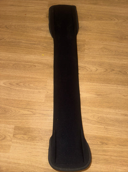 Kavalkade Neoprene Padded 22” Girth Short Dressage Comfort Black