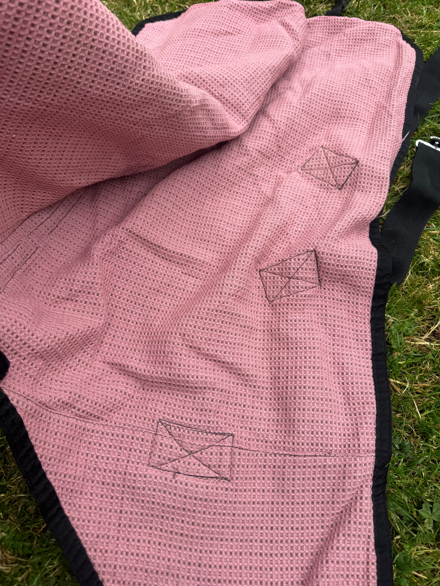 3’3  Waffle Pink Rug  Stable Cooler Travel Before Shows Mini Shetland Pony Foal