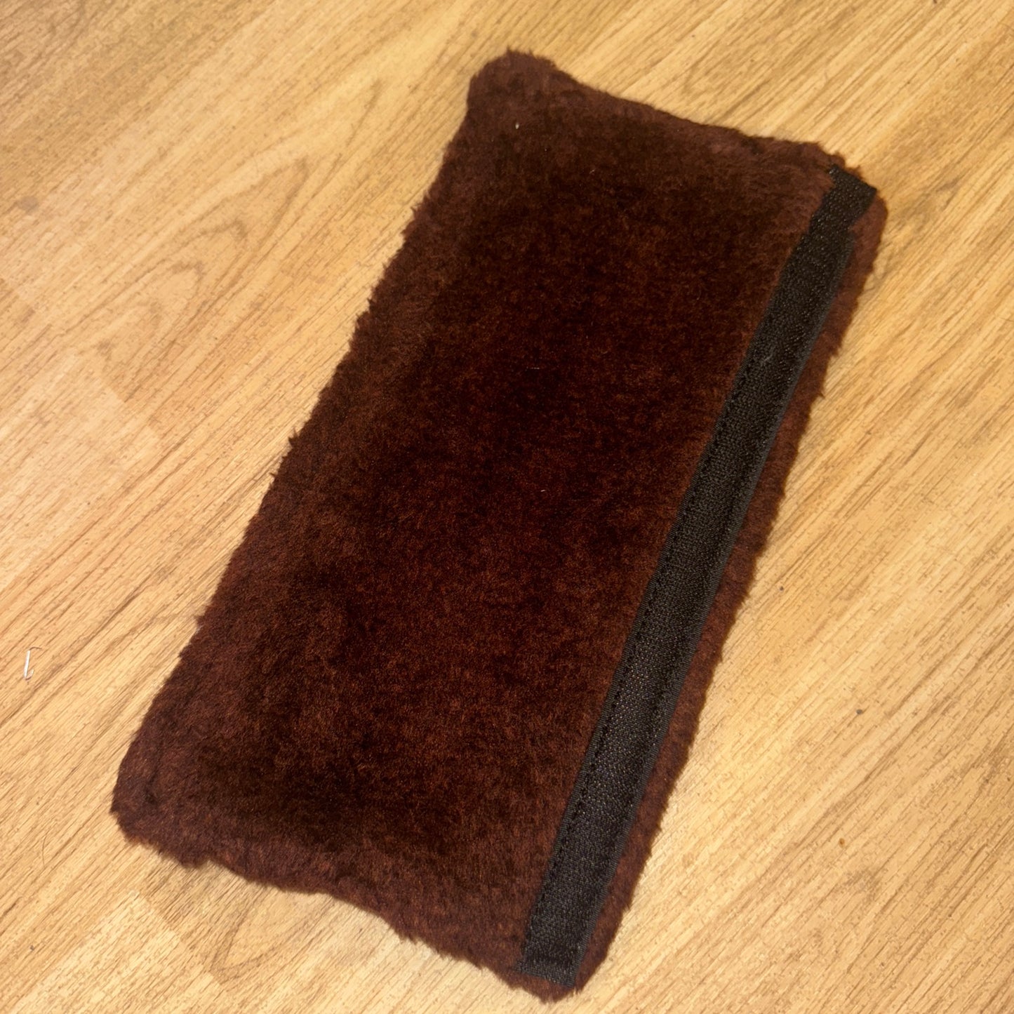 Cameo Deluxe Lambswool Noseband Cover .
