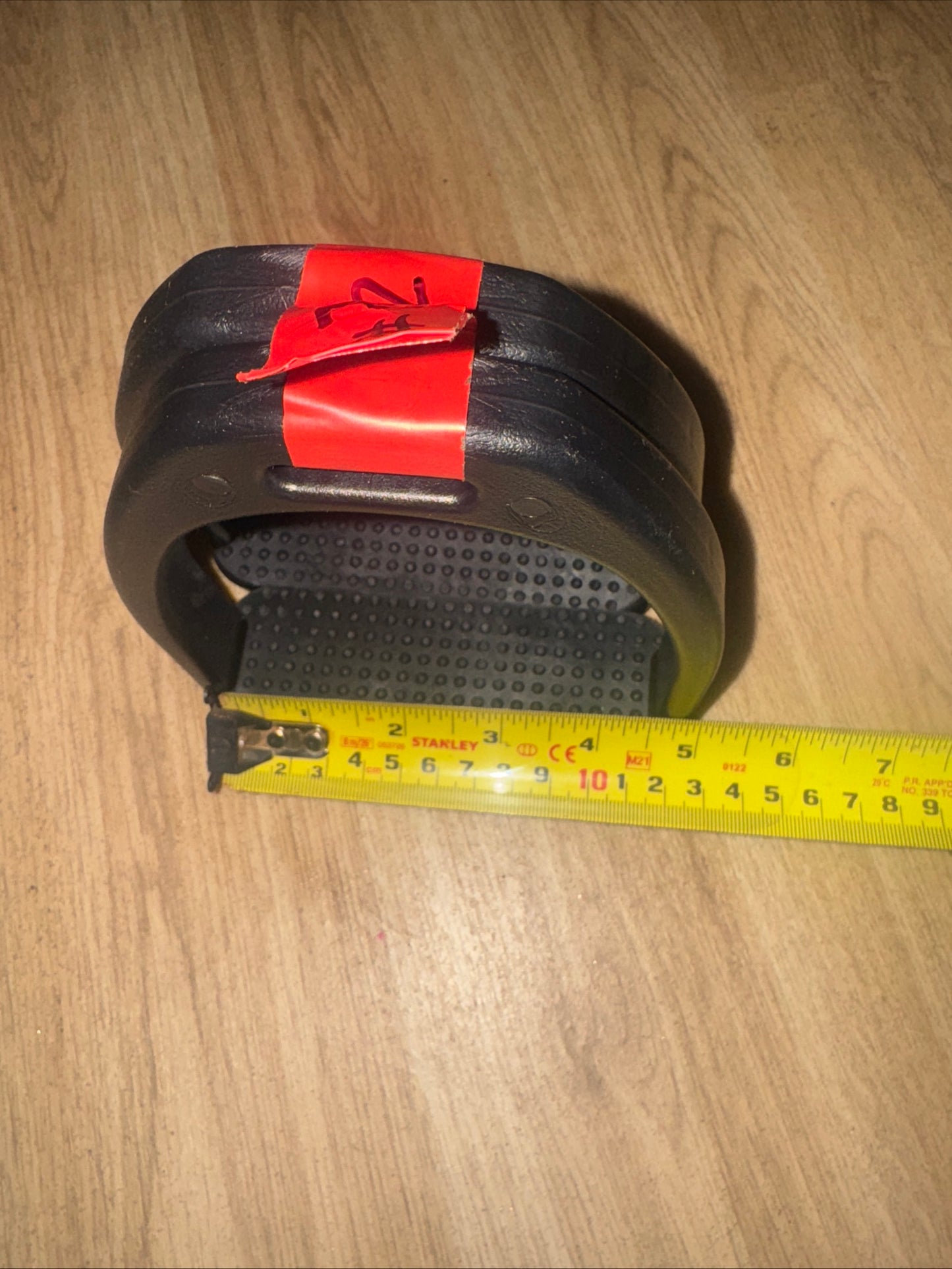 Lightweight Black 4.5” Stirrups #762
