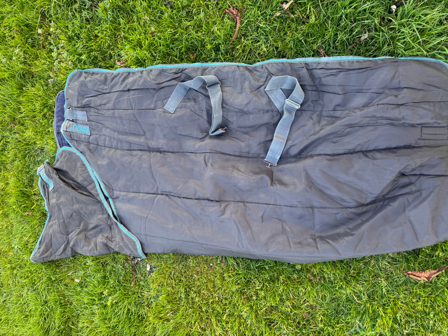 Horseware Amigo 5’9 350gm Stable Rug & Neck Horse Pony Warm