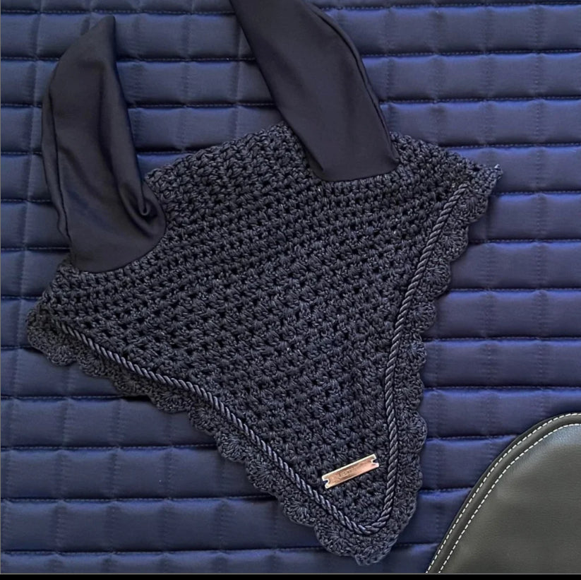 Equestre Sport Saddle Pad & Ear Veil .
