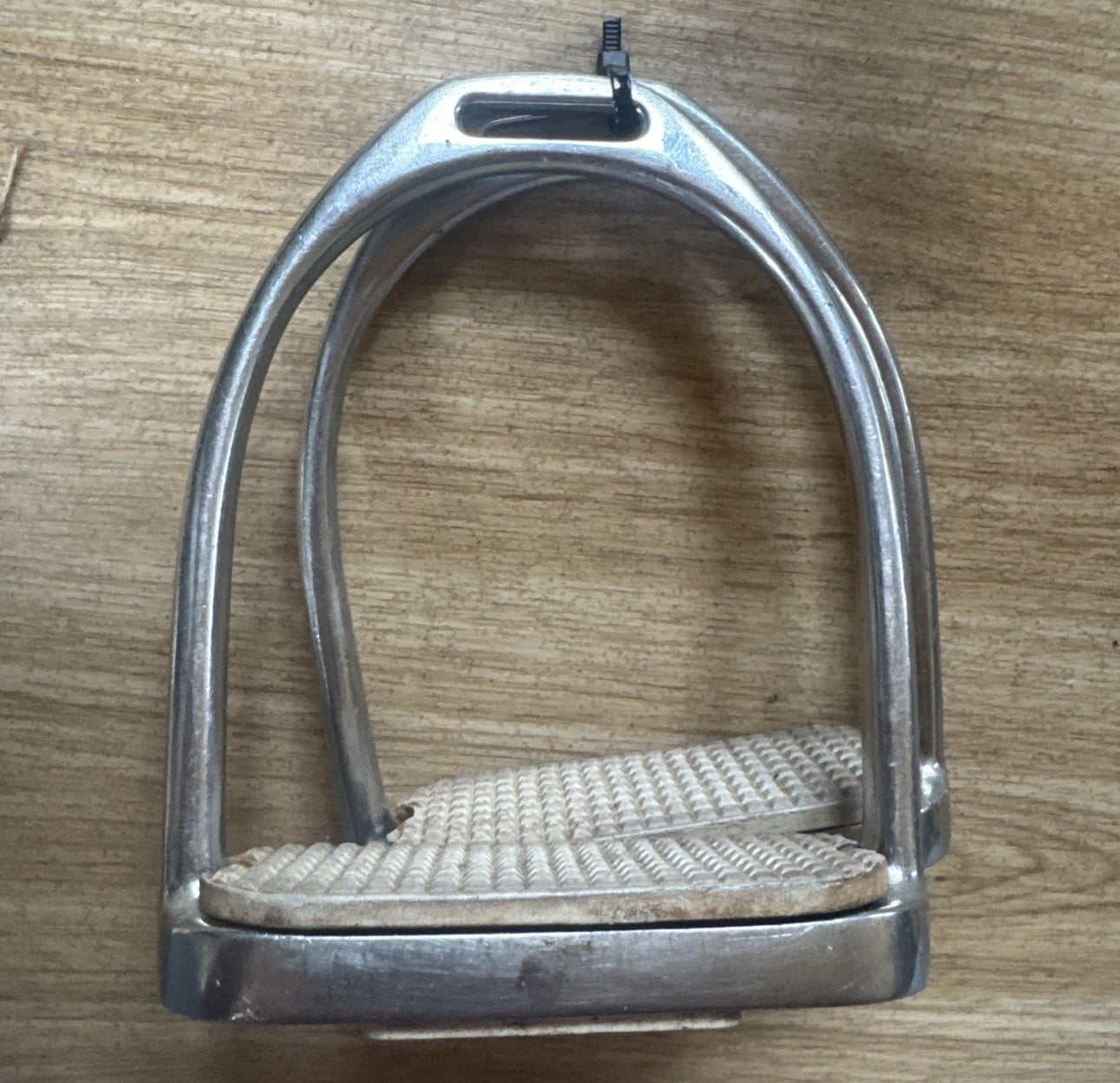4.25” Stainless Steel Fillis Stirrups #45
