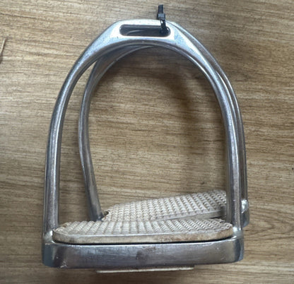 4.25” Stainless Steel Fillis Stirrups #45