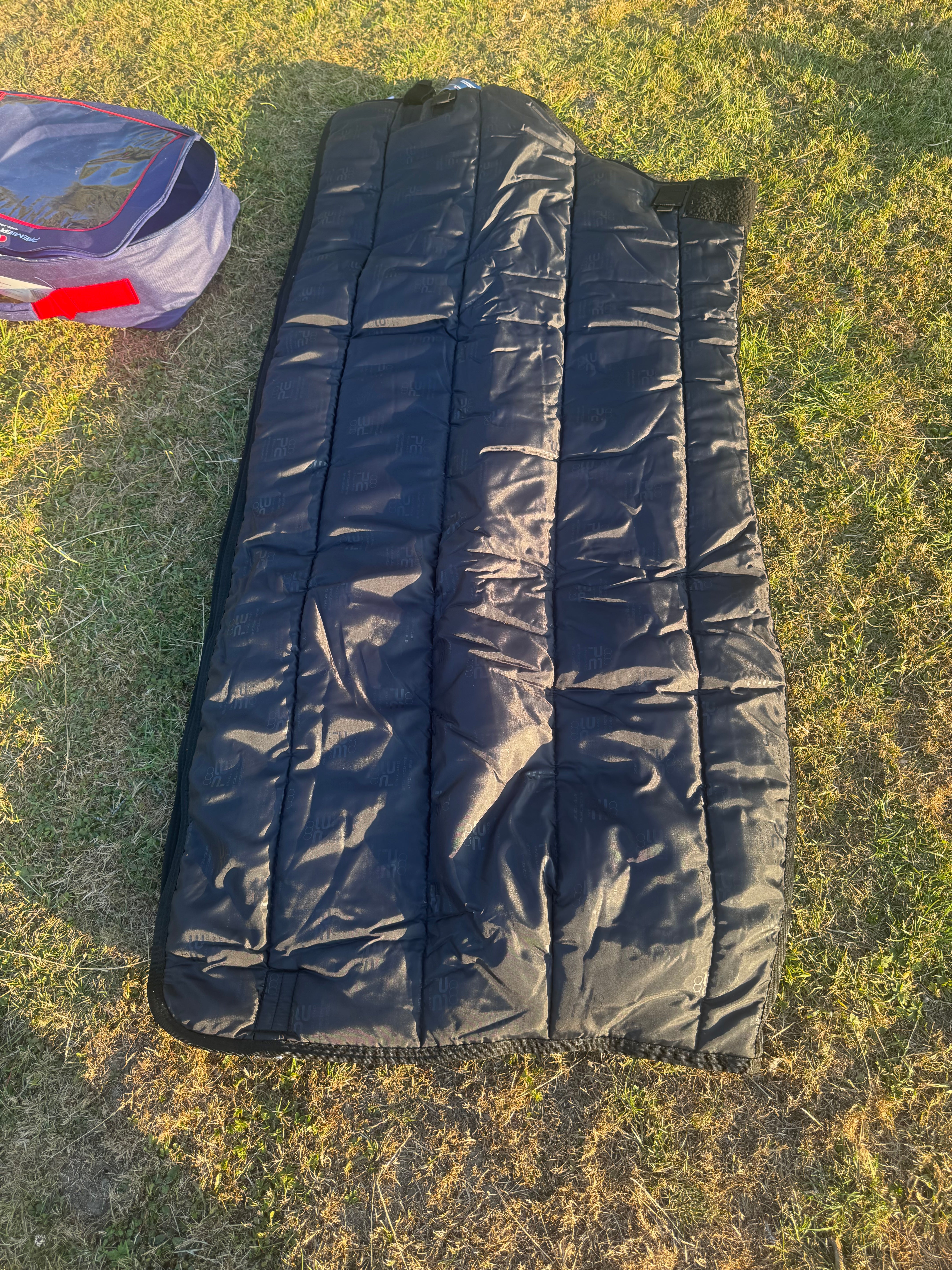 Premier Equine 6’6 NEW 350gm Liner Rug