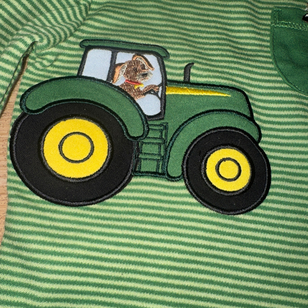 John Deere Green Stripe Tractor Baby Grow 9/12 Mths New Dog Cow