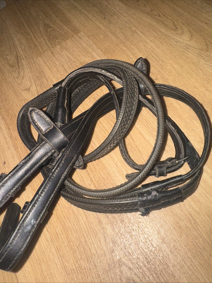 Full Size Black Flexi Rubber Reins #411