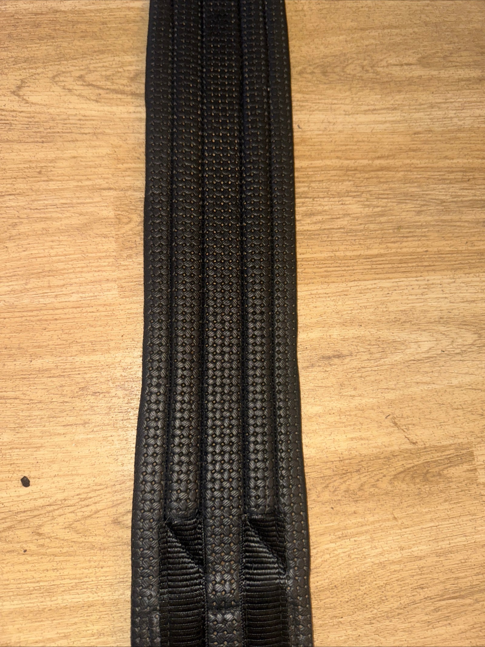 40” Black Elasticated Comfort Girth - Easy Wipe Clean