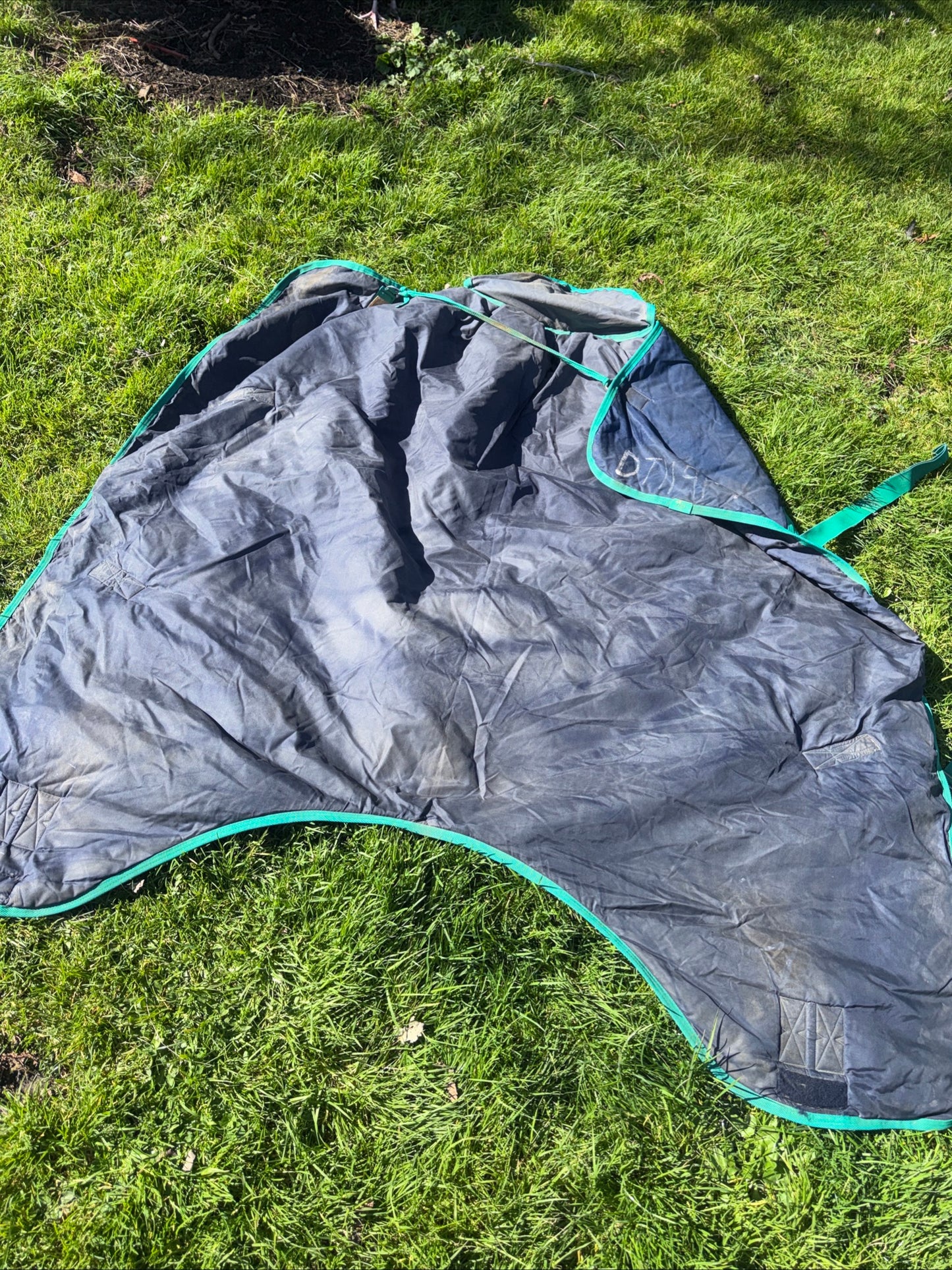 Fal Pro Cavalier 5’9 350gm  Turnout Rug | Warm Waterproof