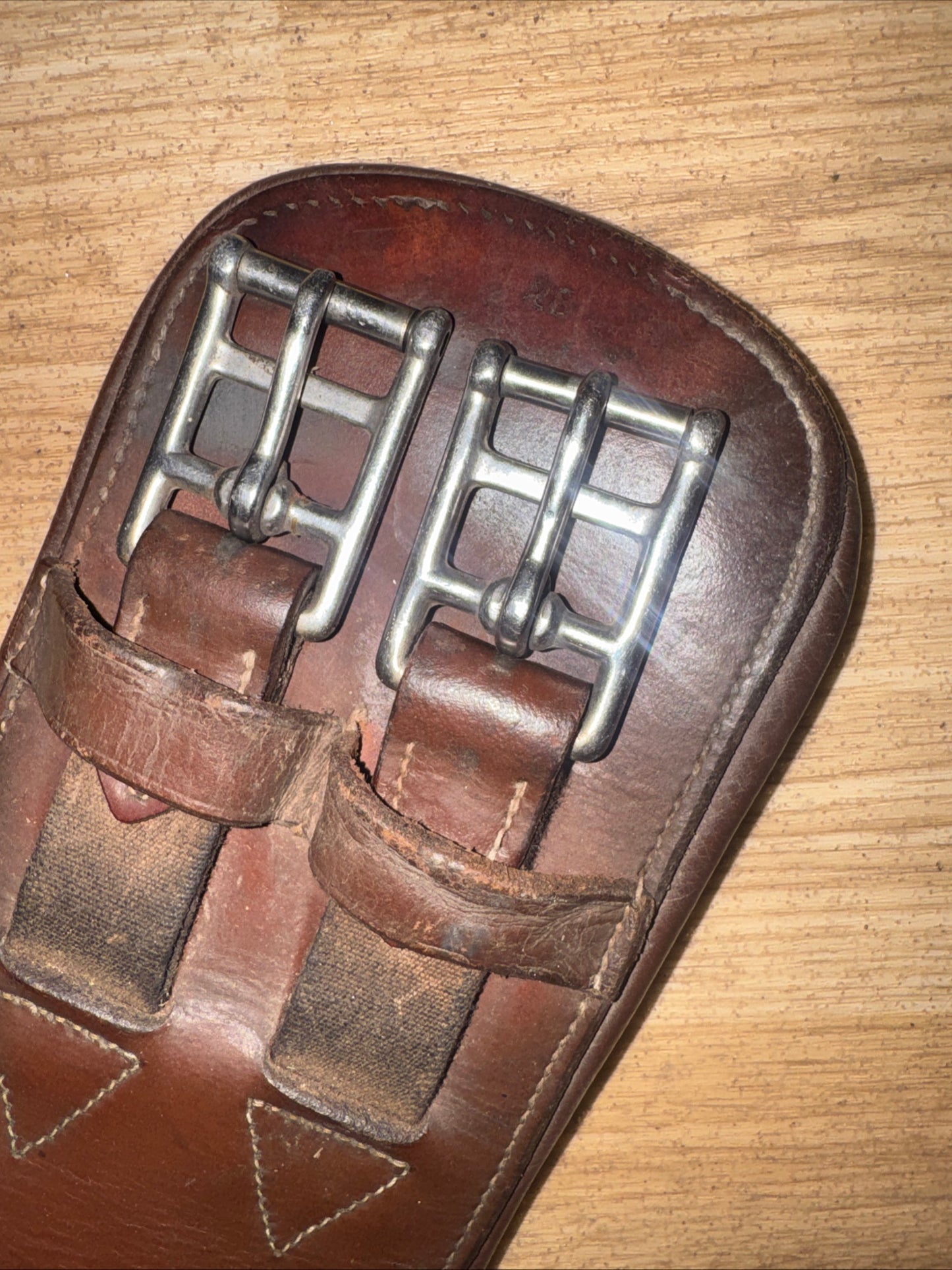 Mark Todd 28” Brown Leather Monoflap Stud Girth – Jumping Horse Tack