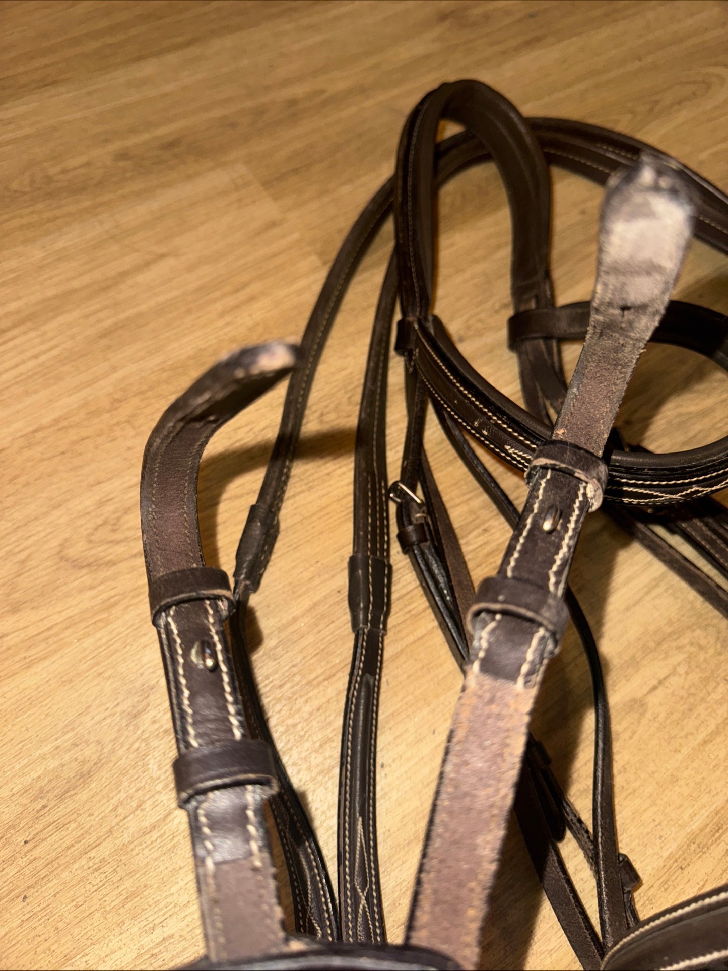 Rhinegold Fancy Stitch English Leather Bridle with Rubber Reins – Full Size Brown