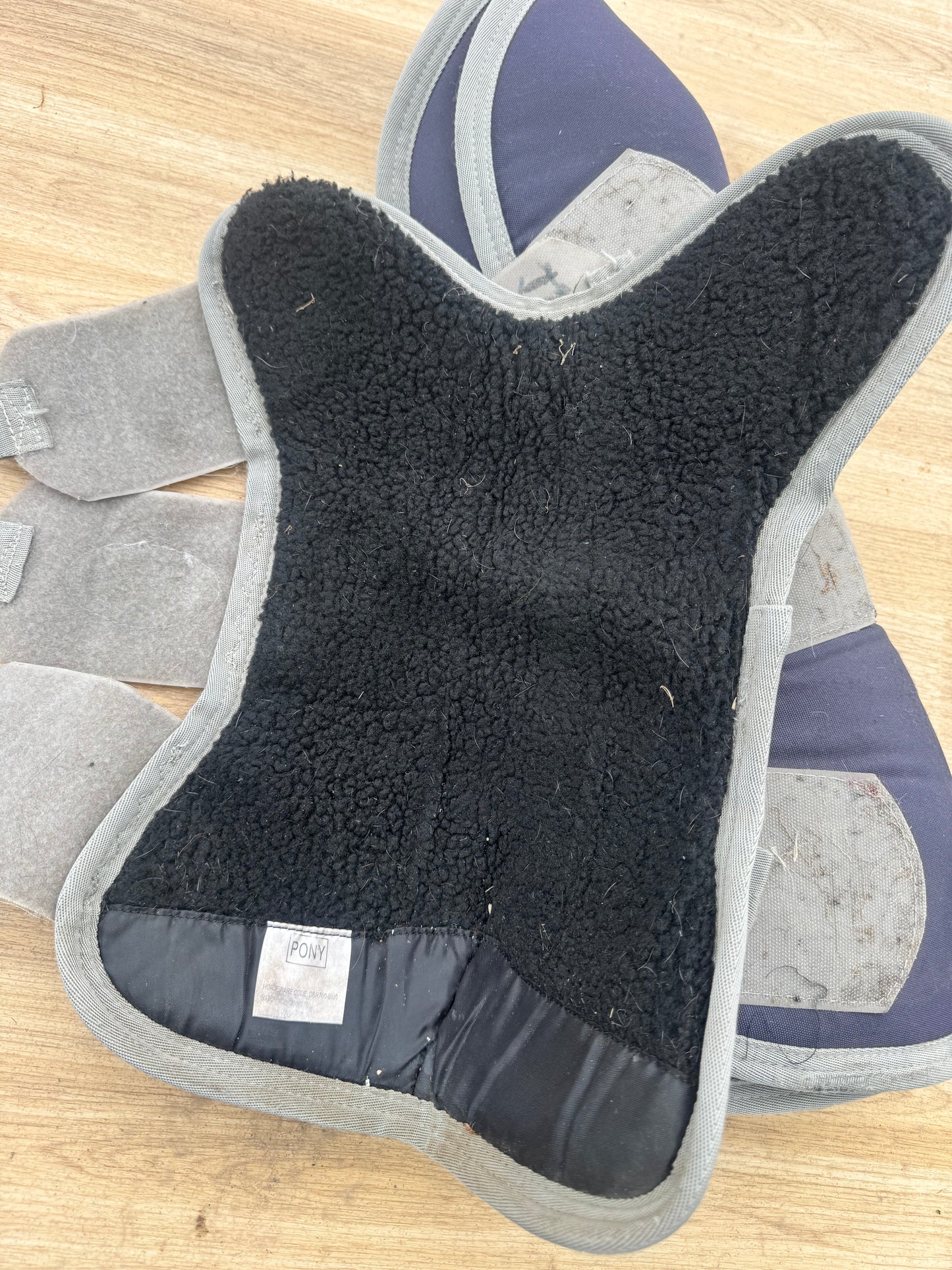 Amigo Grey Pony Size Set Of 4 Travel Boots Fronts Rears Second Hand Tack