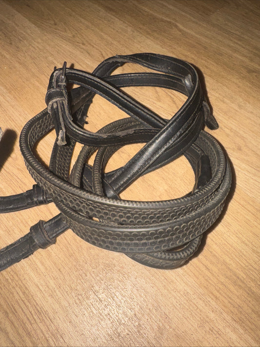 Full Size Black Flexi Rubber Reins #411