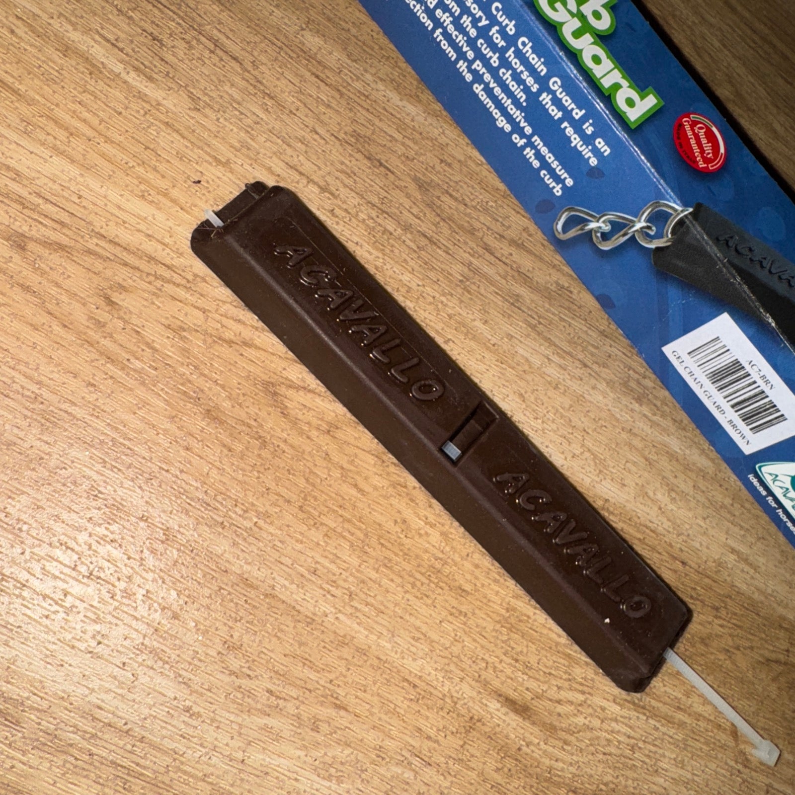 Acavallo Brown Gel Curb Chain Guard - Free Postage