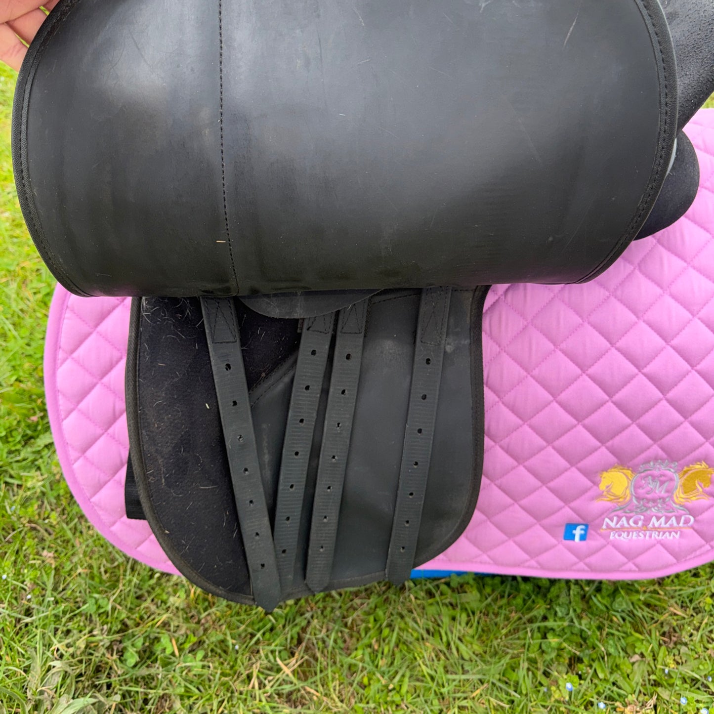Thorowgood Griffin 17.5” XW Saddle | Sythentic Easy Wipe Clean #501