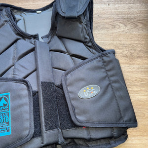 USG 2018 Childs Medium body Protector - FREE POST