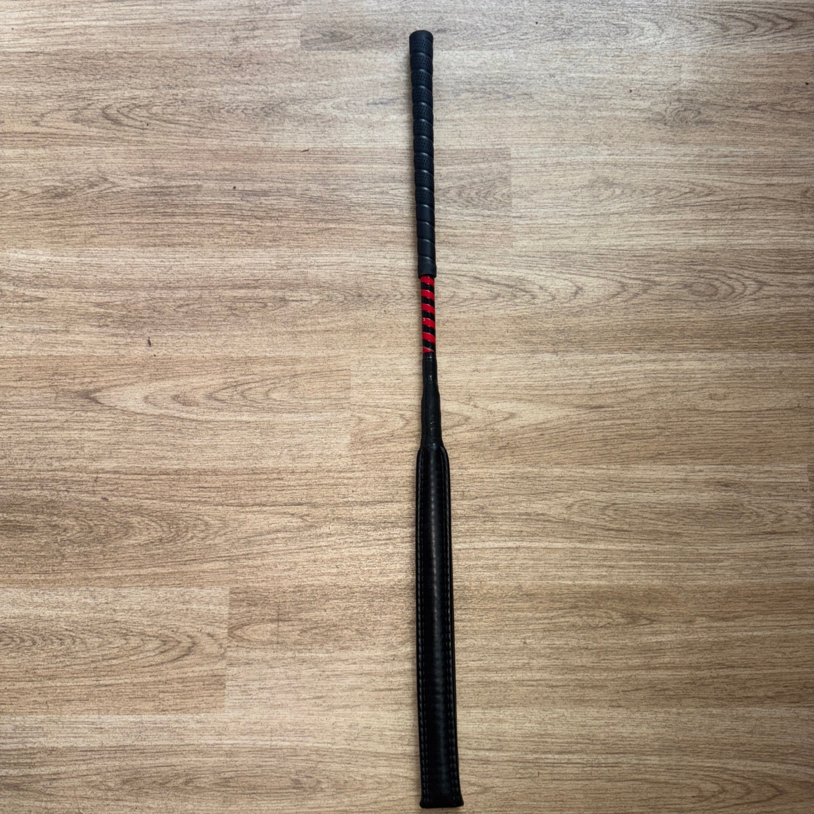 Red & Black Jumping Whip Bat - Free Postage