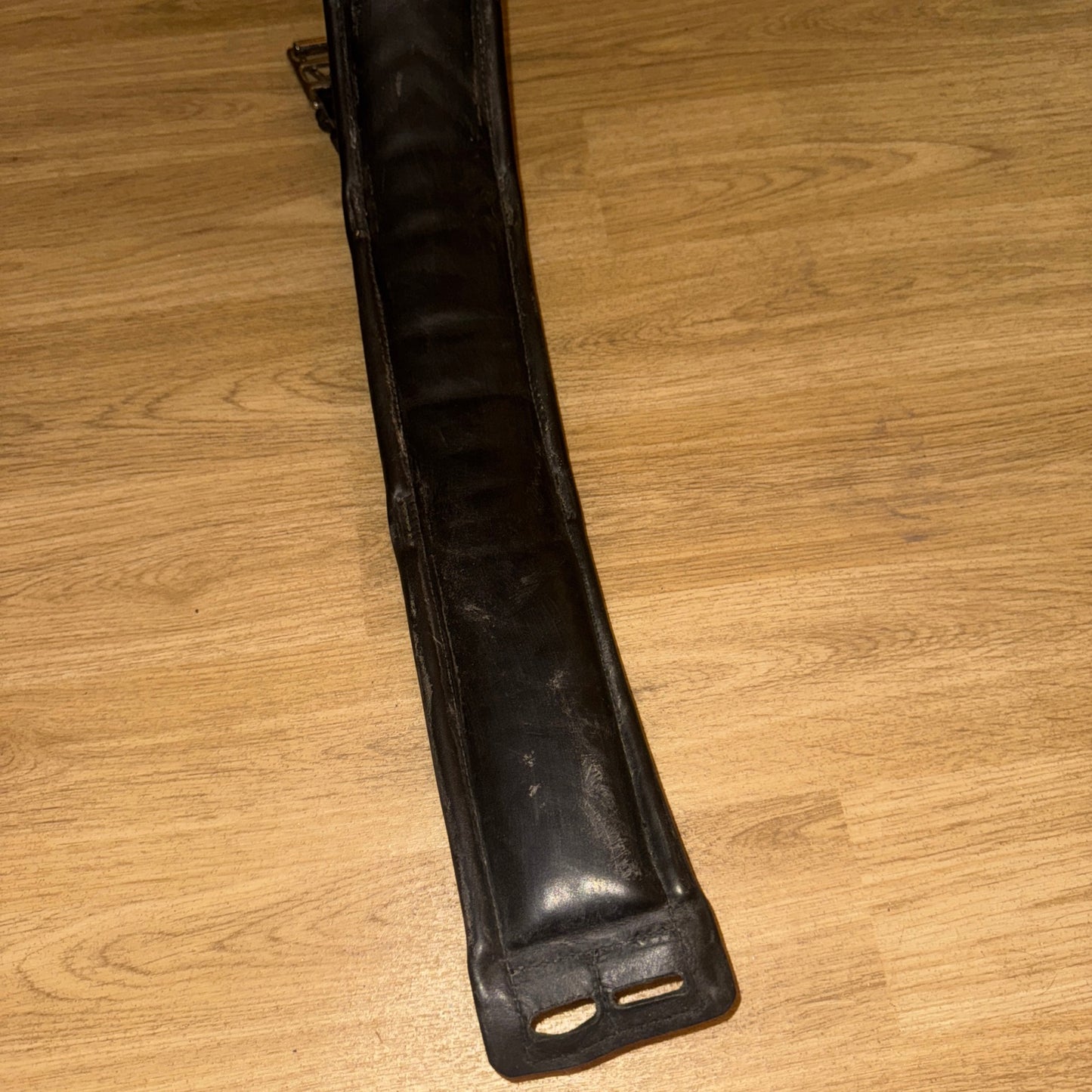 Top Quality English Leather 20” Girth - Dressage Padded Elasticated