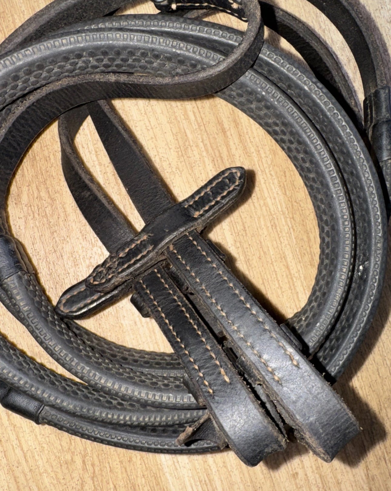 Black Rubber Cob Size Reins #55