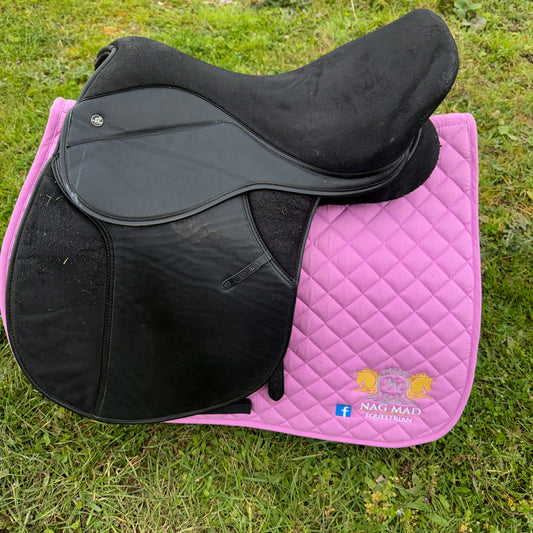 Thorowgood Griffin 17.5” XW Saddle | Sythentic Easy Wipe Clean #502