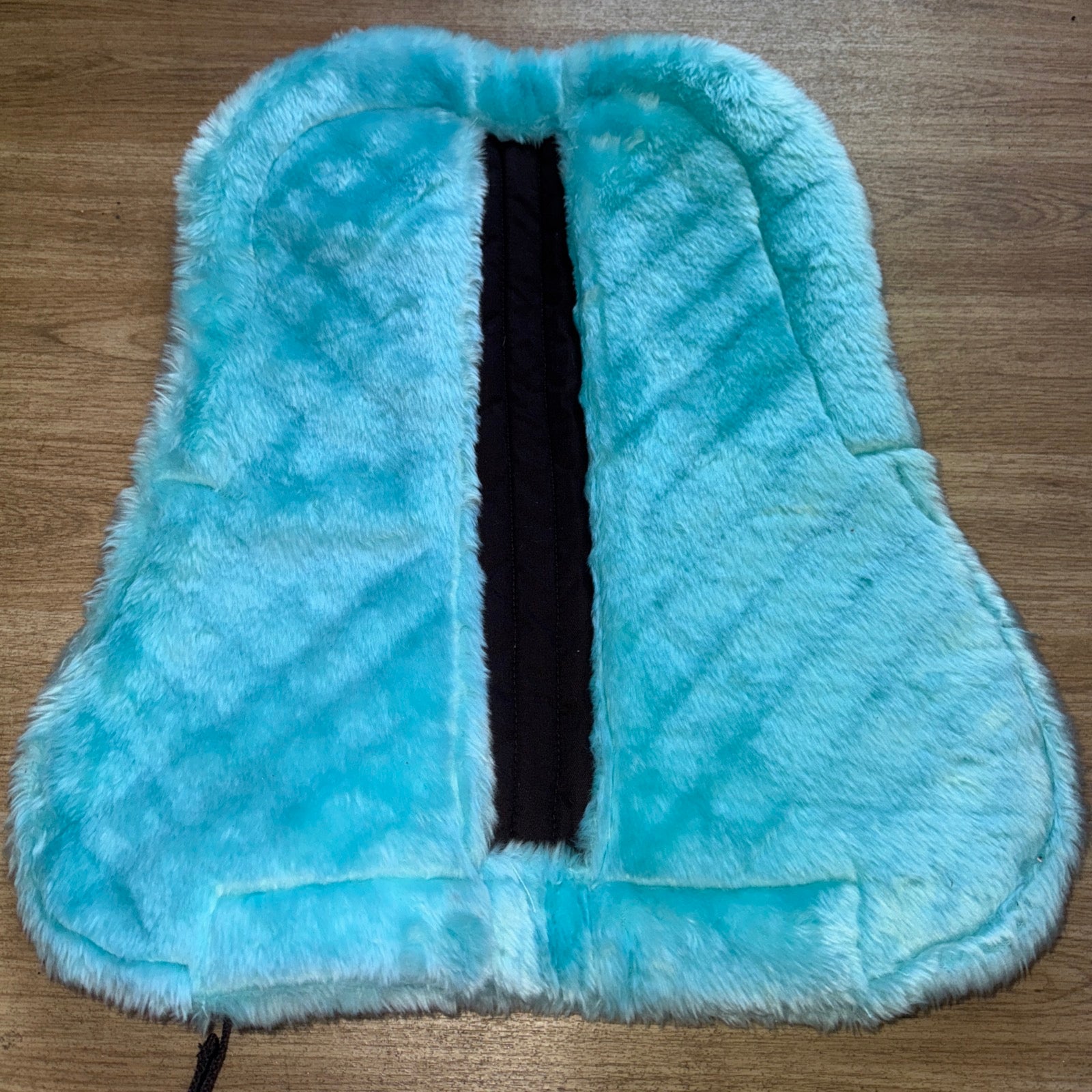 Brown & Turquoise Cob Size Half Pad