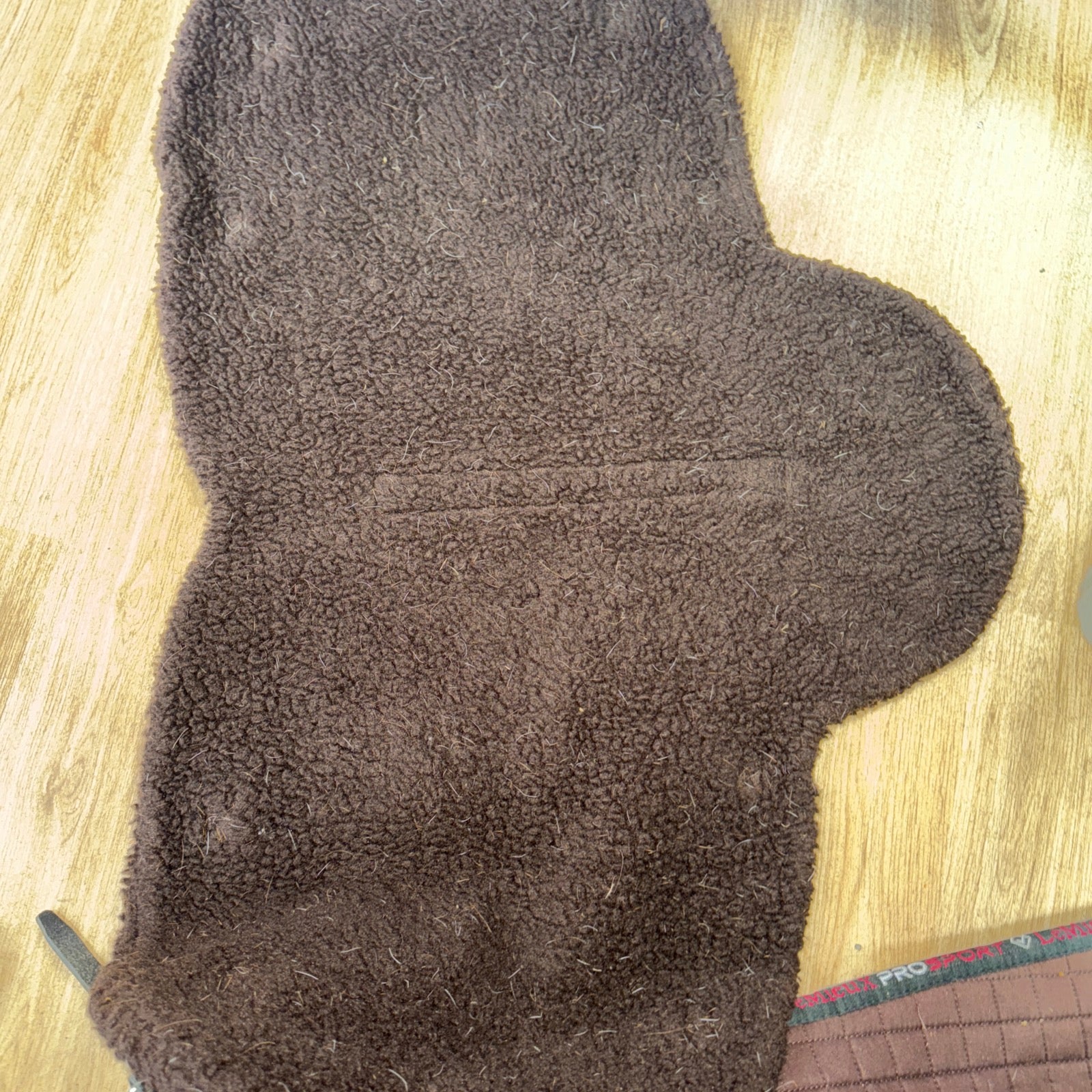 Supreme Products Brown Fleece Numnah 18” - Showing