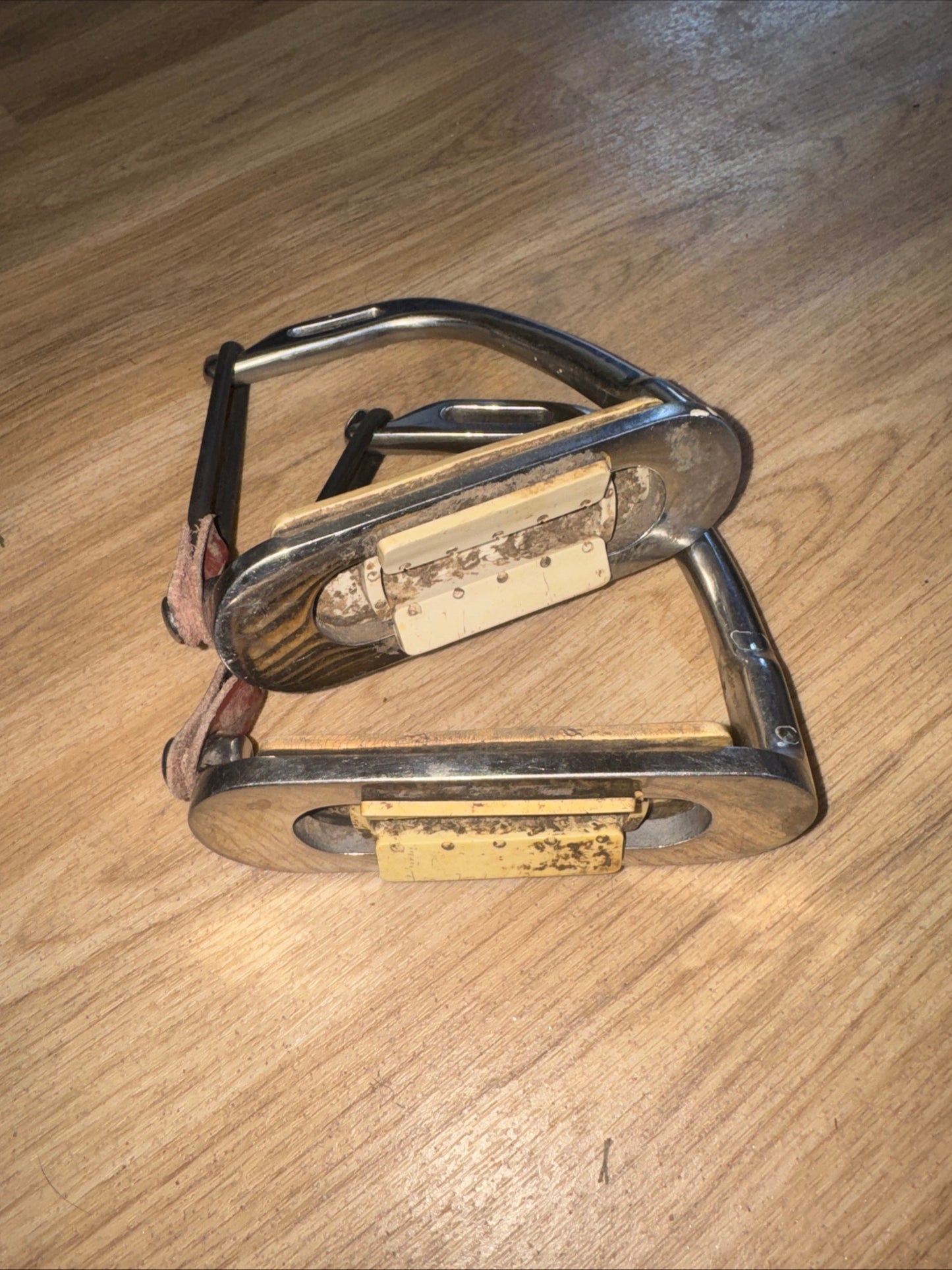 4.5” Safety Peacock Stirrups | Second Hand Horse Pony Tack Saddle #45