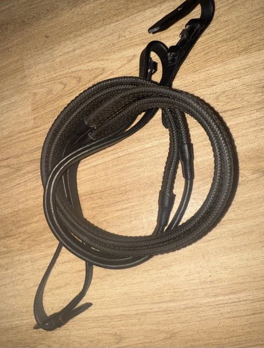 Black Rubber Full Size Reins #71