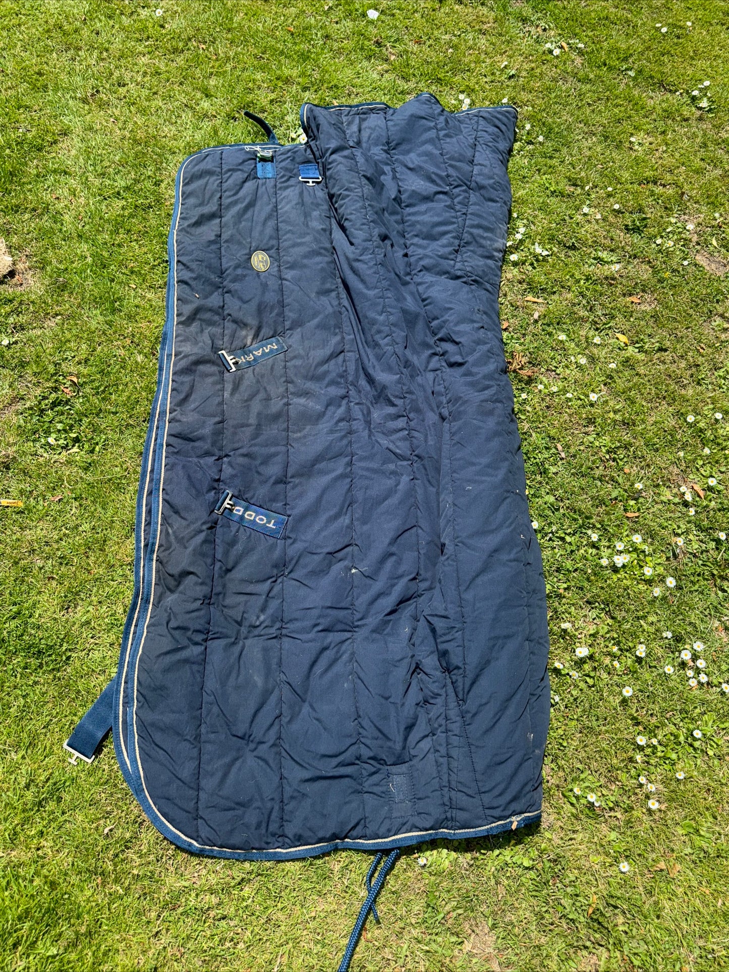 Mark Todd 5’9 Stable Rug - 250gm