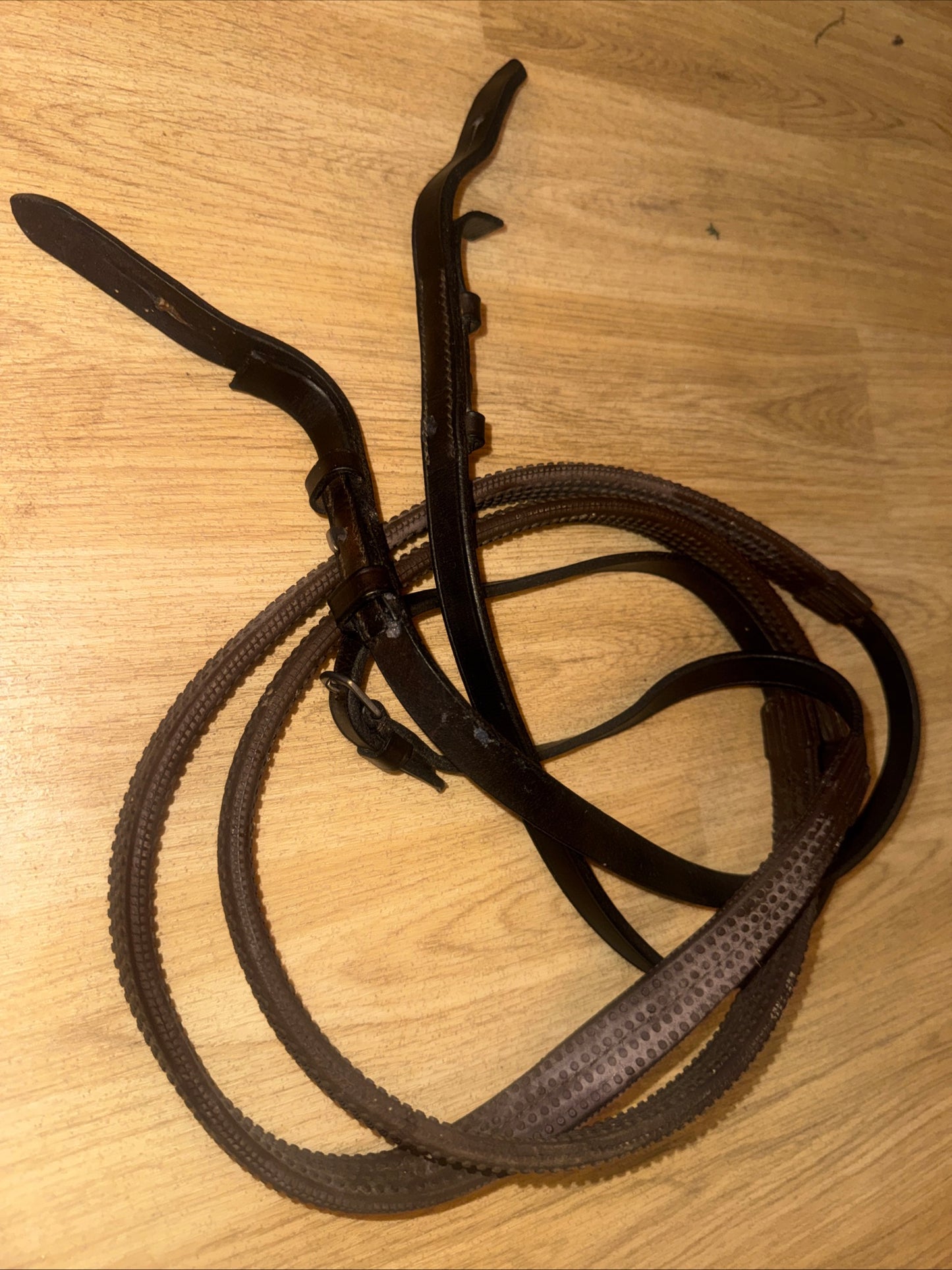 Full Size Brown Rubber Reins #689 Second Hand Horse Tack