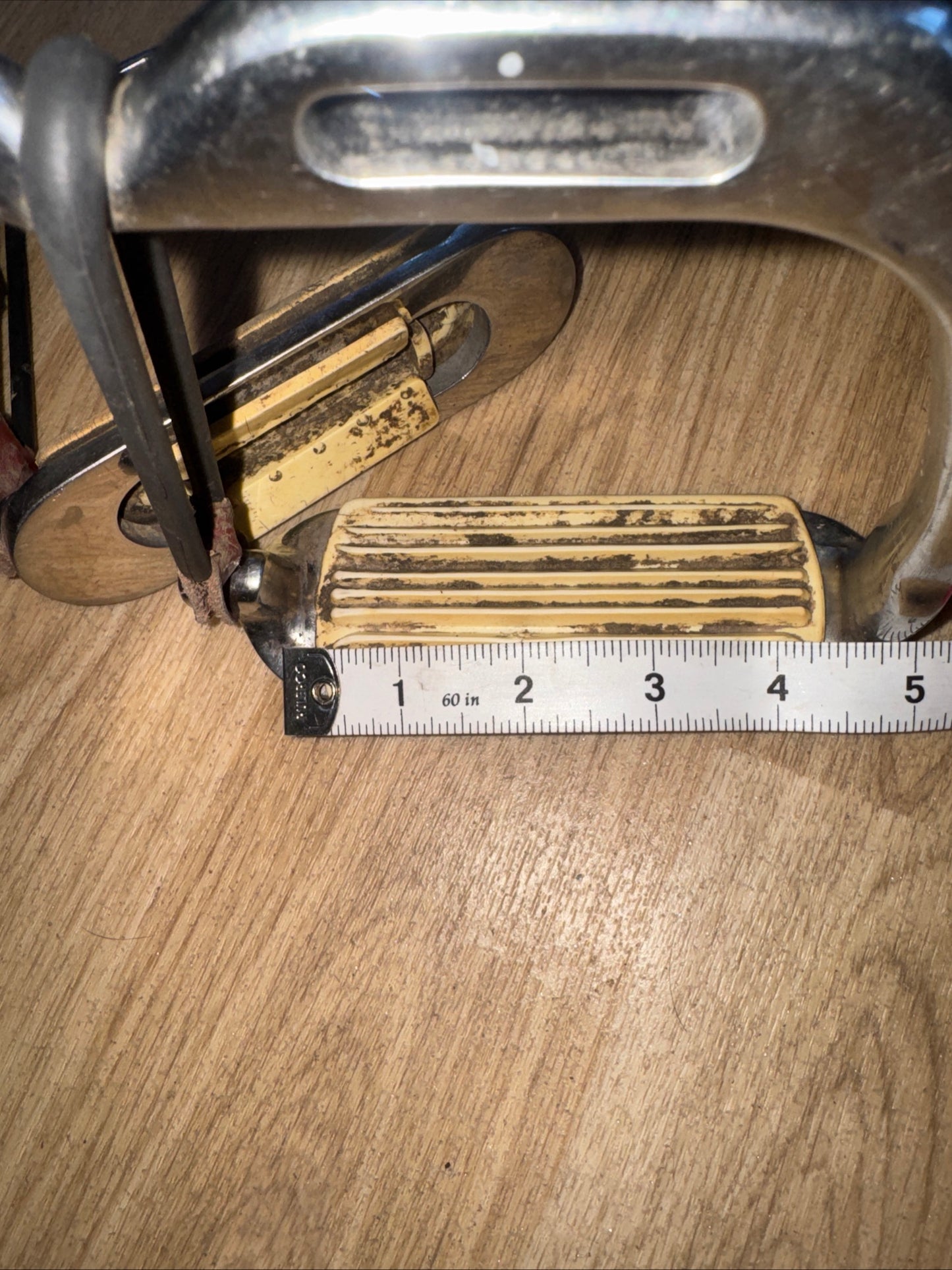 4.5” Safety Peacock Stirrups | Second Hand Horse Pony Tack Saddle #45
