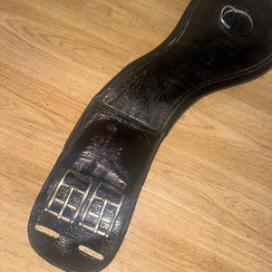 Anatomical 26” Black English Dressage Girth
