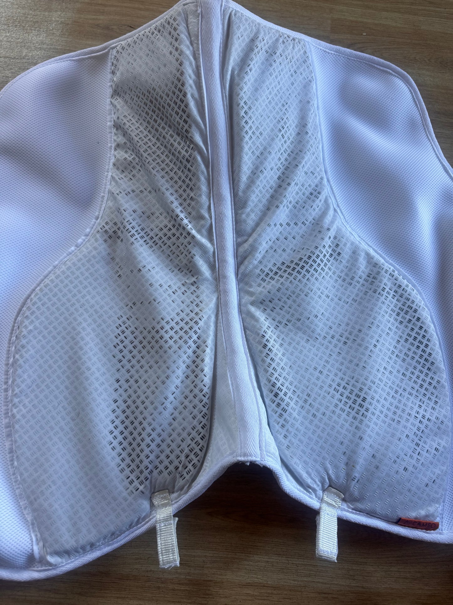 Cameo Padded White Close Contact Saddle Pad Size Full | Back Protect RRP £79.99