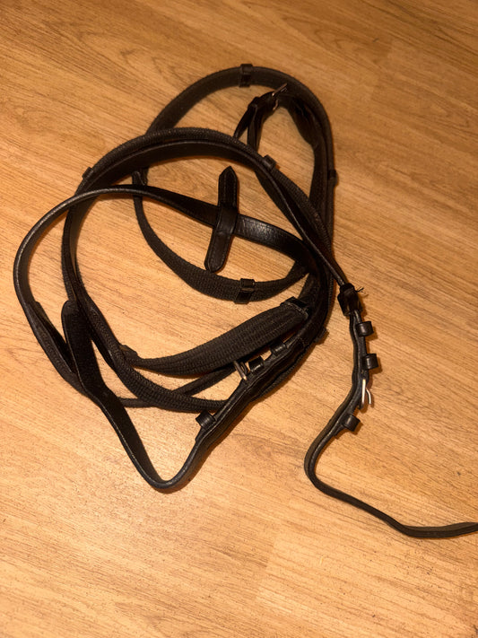 Continental 56” Black Webbing Reins – Full Size #41