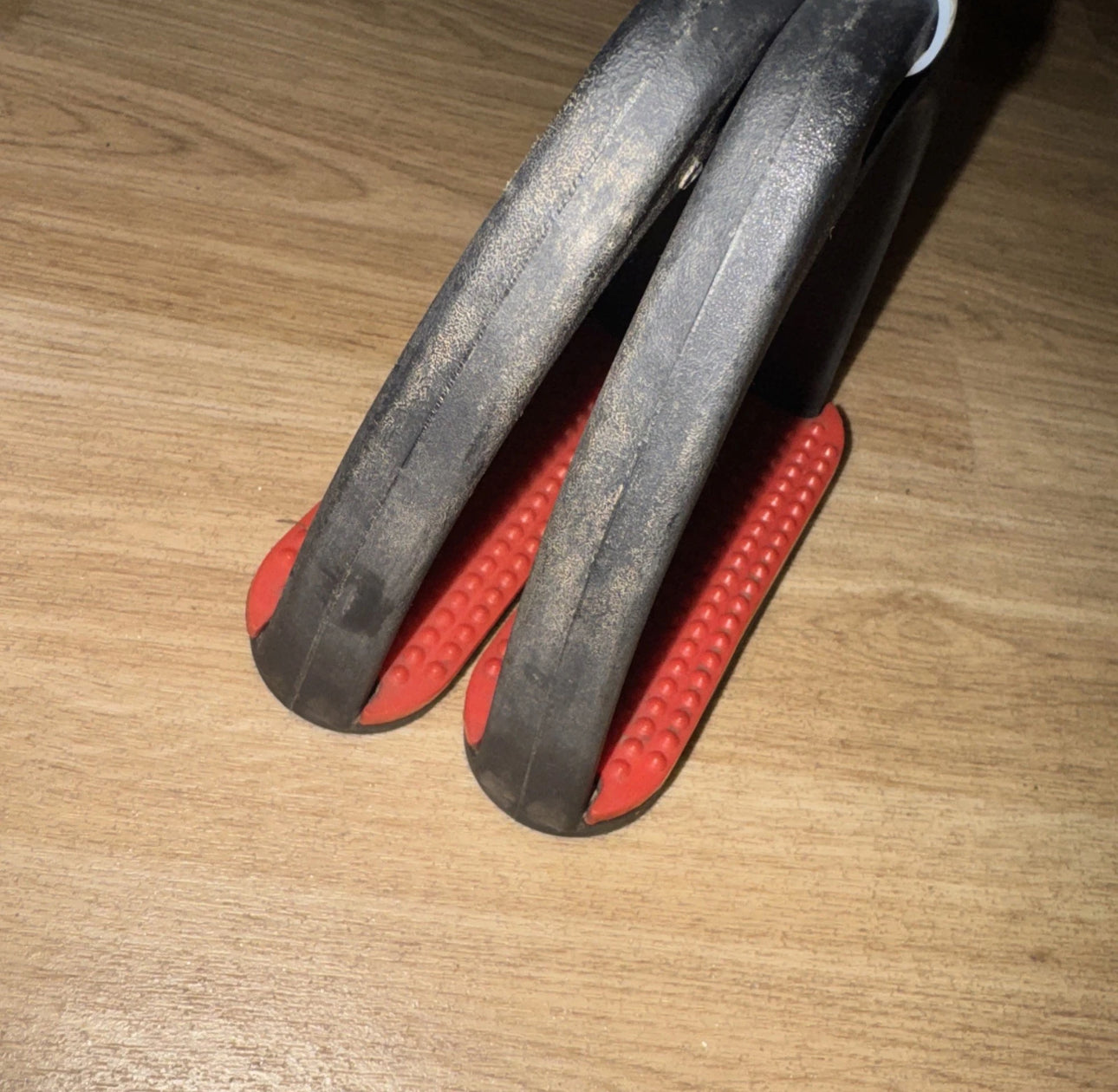 Black Polymer 4.5” Stirrups - Red Treads #22