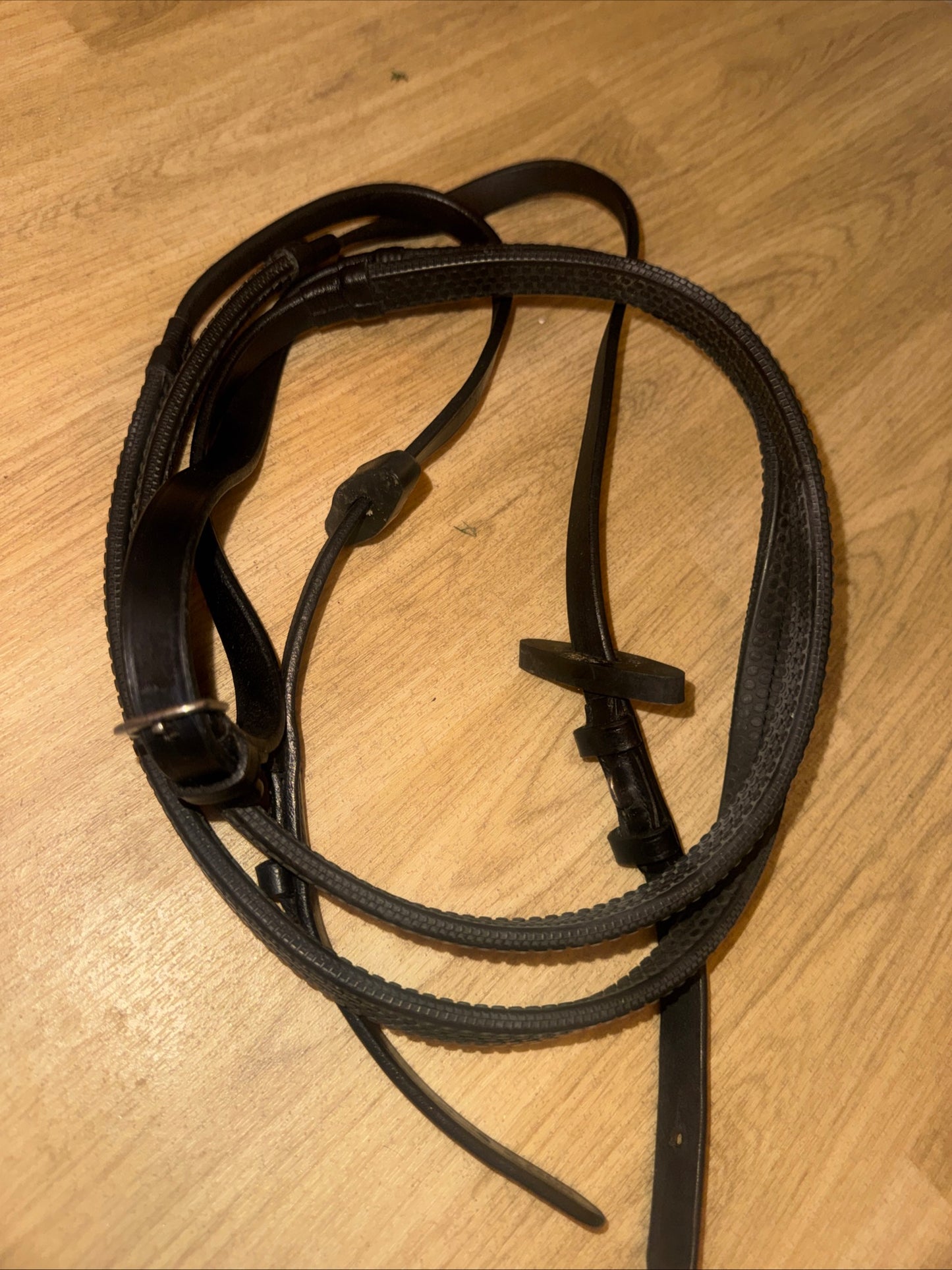 Ascot Black English Leather Rubber Reins Size Full #667 Second Hand Horse Tack
