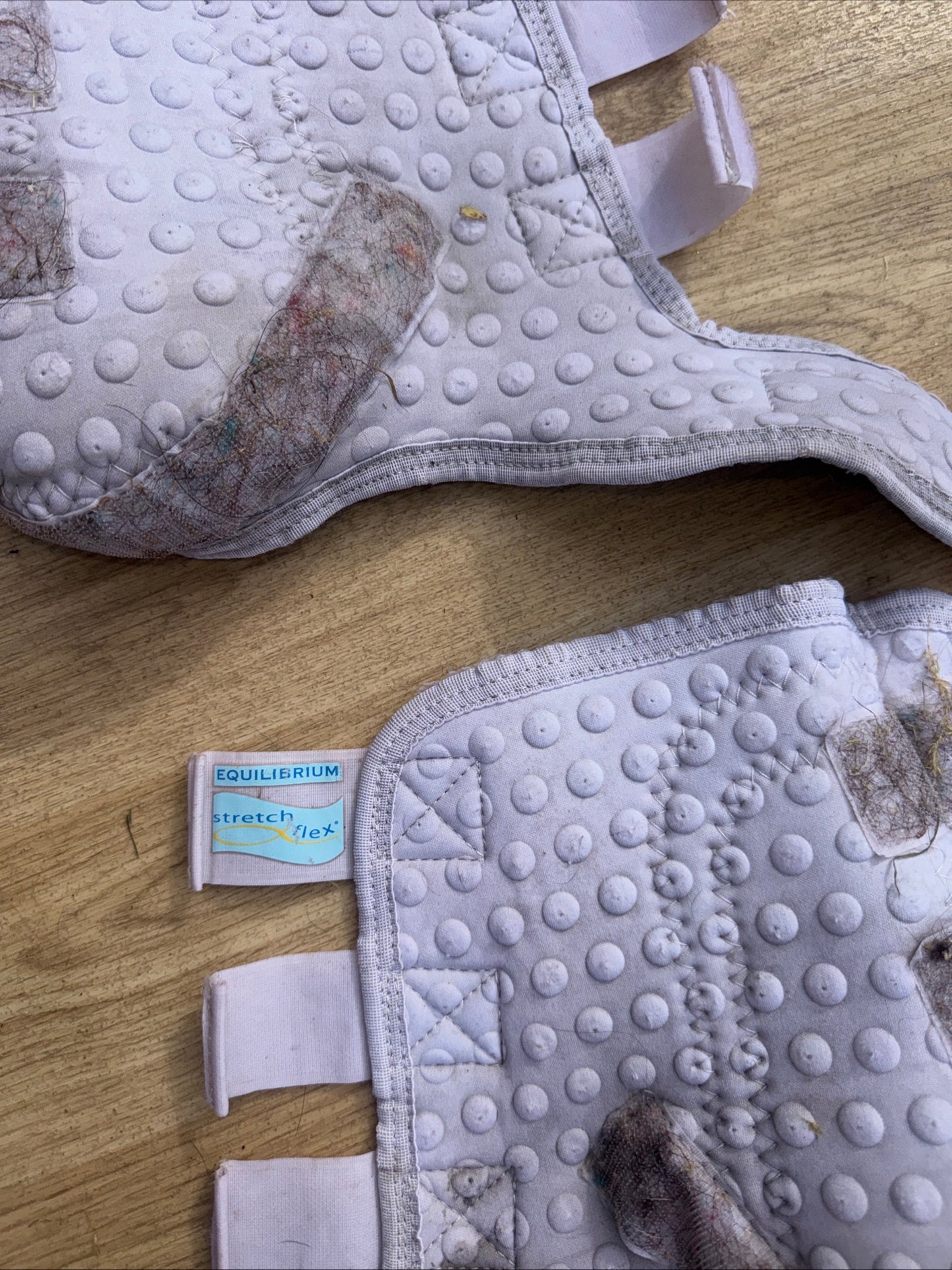 Equilibrium Size Small White Stretch & Flex Wrap Boots | 2nd Hand Tack Pony