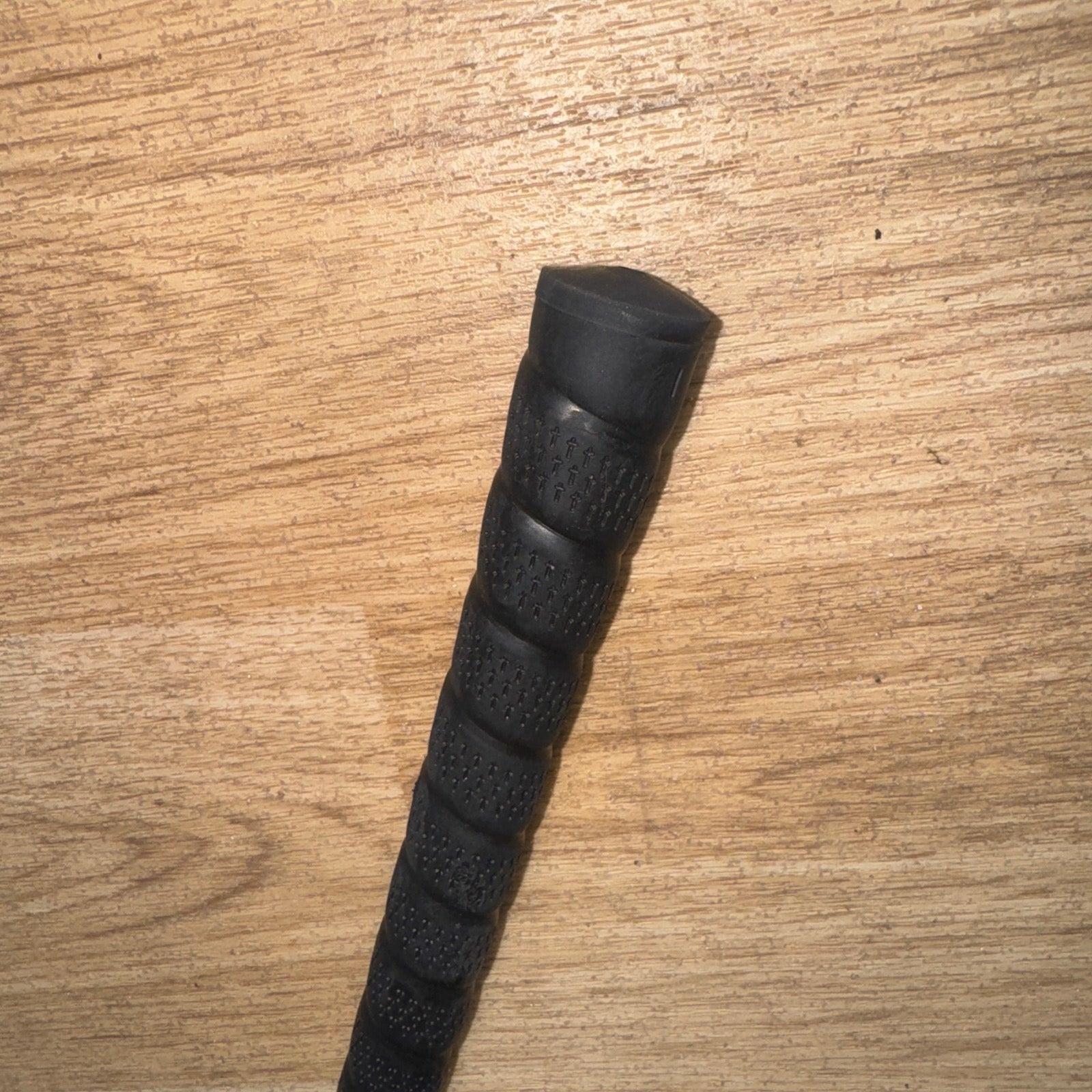 Red & Black Jumping Whip Bat - Free Postage