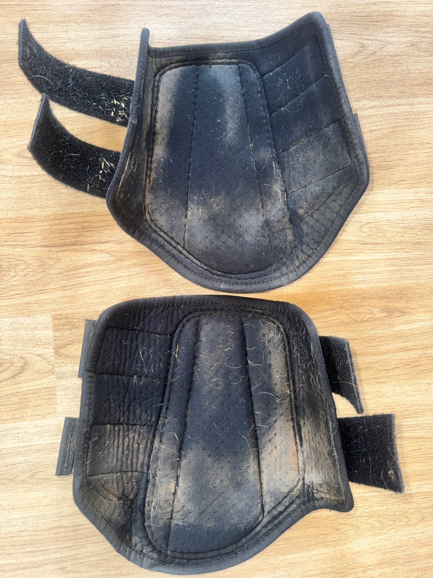 Woof Wear Double Closure Medium Brushing Boots | Second Hand Horse Tack