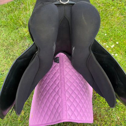 Thorowgood Griffin 17.5” XW Saddle | Sythentic Easy Wipe Clean #502