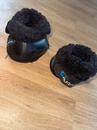Shires Arma Fleece Trim Non Turn Over Reach Boots Size Small Pony