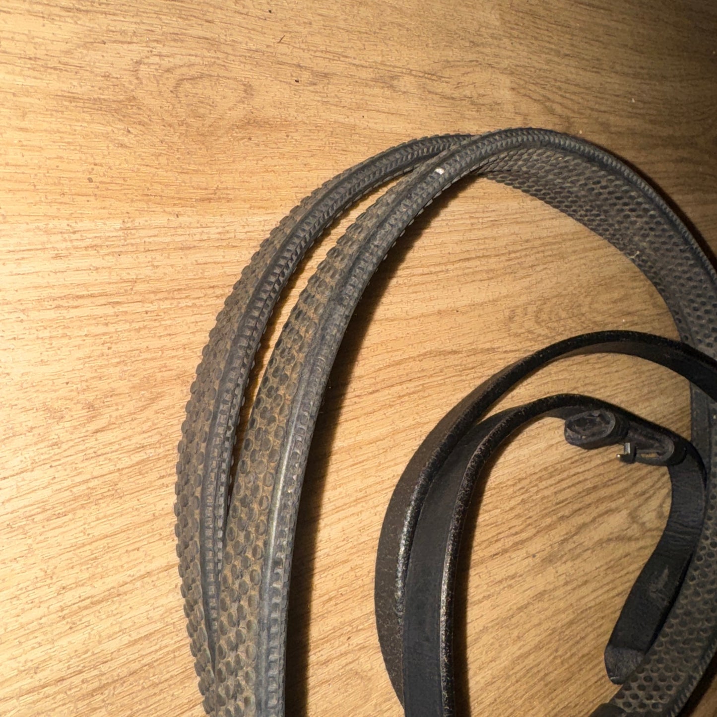 Full Size Rubber Reins #348