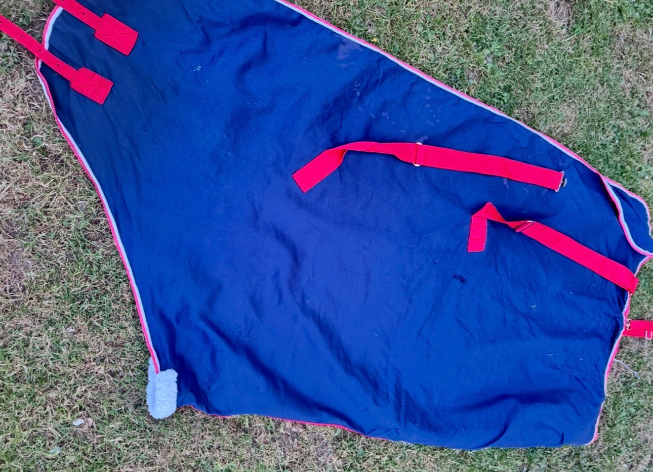 Weatherbeeta Navy Bound Red 5’9 Summer Sheet Cotton Rug Travel Stable
